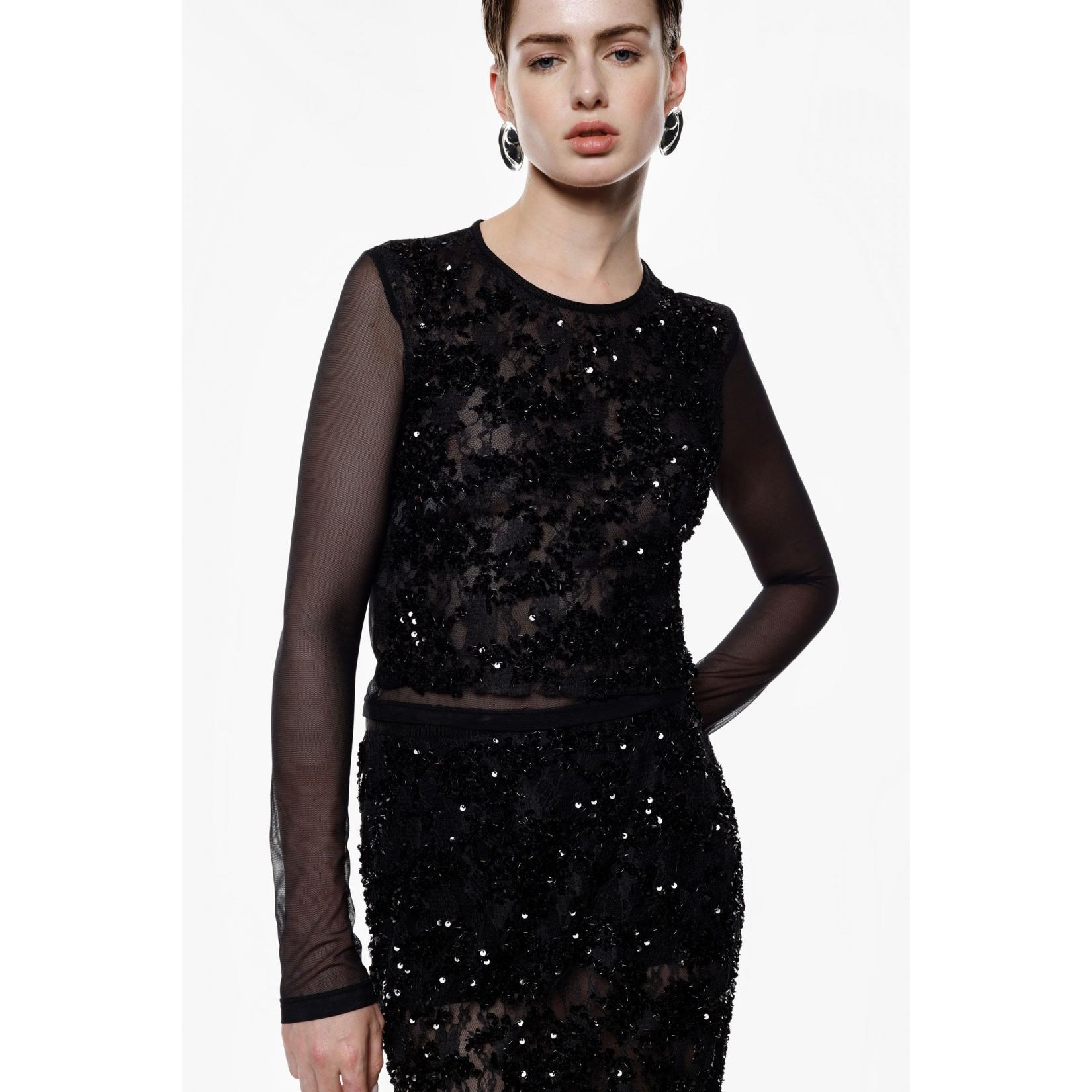 Top cropped con maniche in tulle e applicazioni