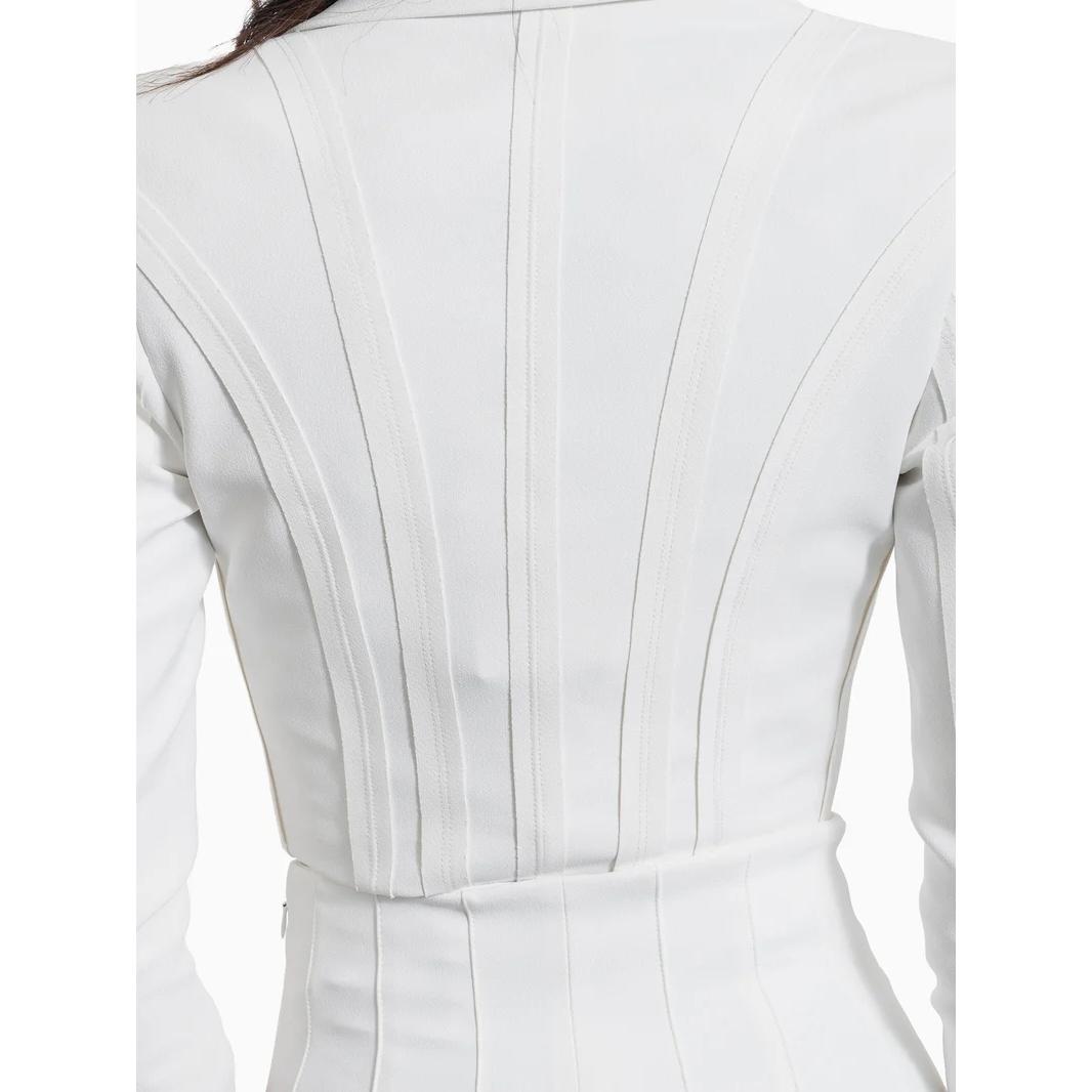 Giacca in doppio crêpe stretch con motivi a taglio vivo