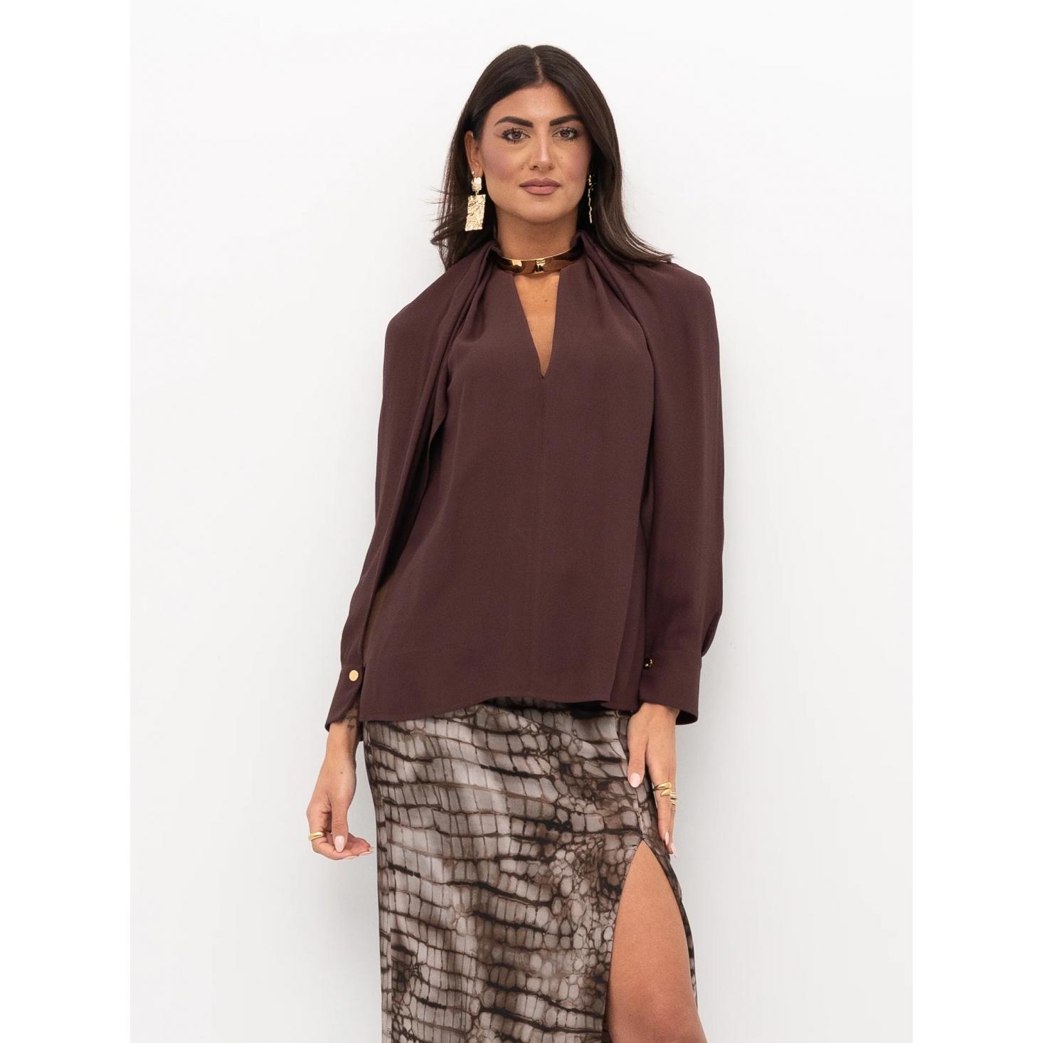 Blusa in georgette di viscosa con dettaglio gioiello