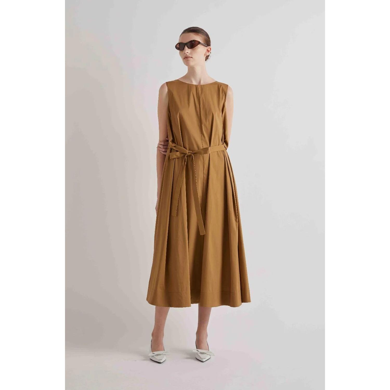 ABITO LUNGO CON AMPIA GONNA A GODET