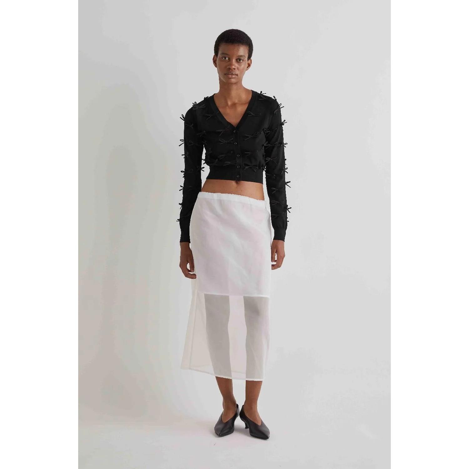 CARDIGAN CORTO CON FIOCCHI APPLICATI