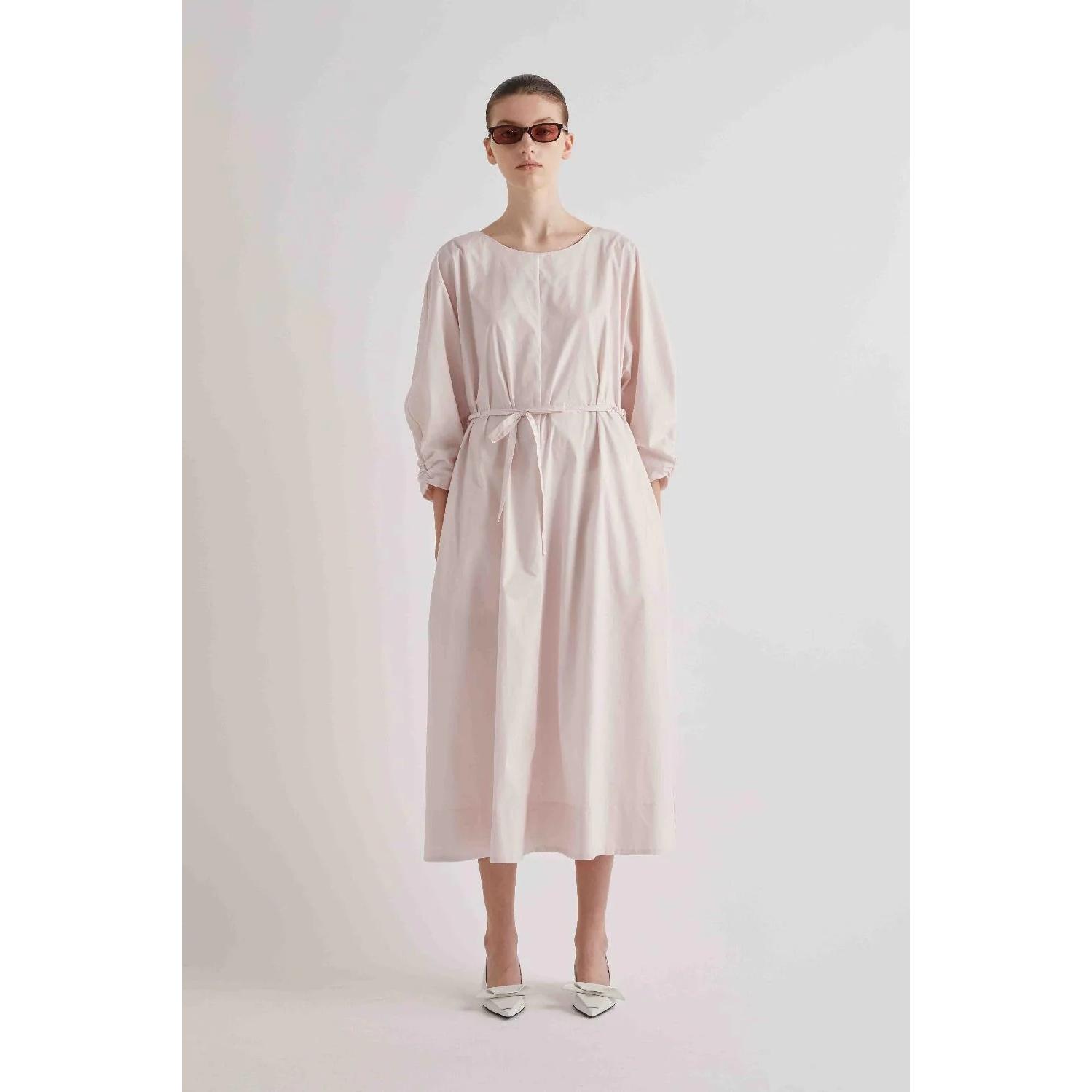 ABITO LUNGO CON CINTURA E MANICHE A KIMONO