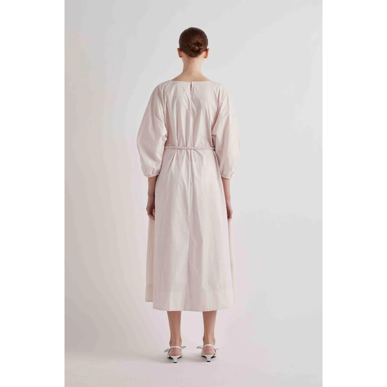 ABITO LUNGO CON CINTURA E MANICHE A KIMONO