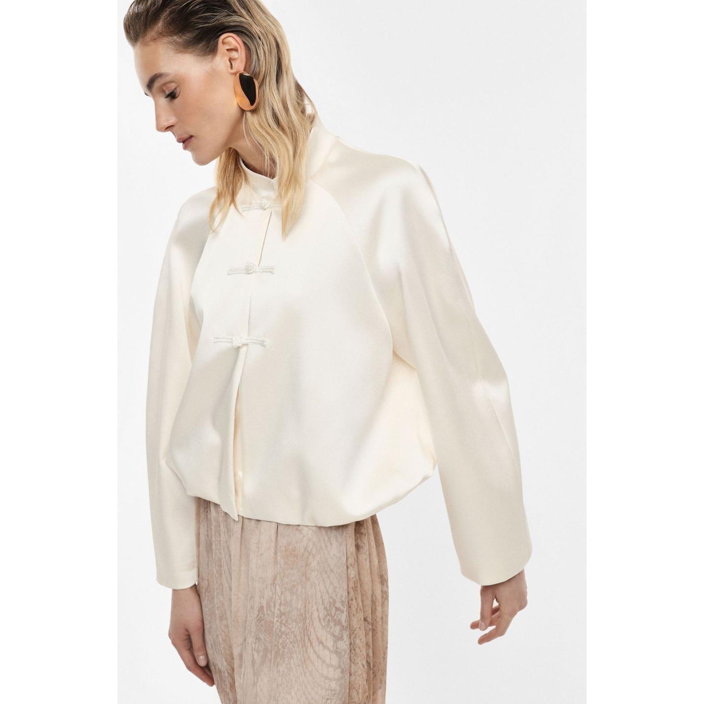 Giacca camicia corta con chiusura a laccetti