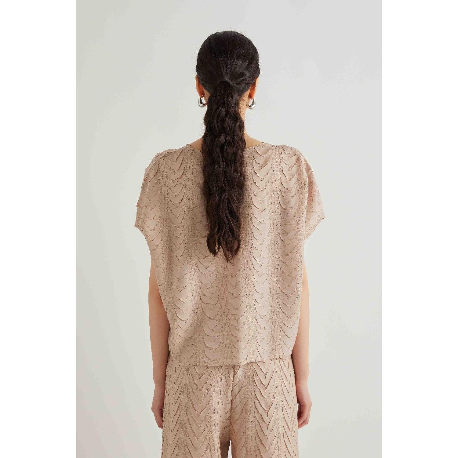 BLUSA PLISSETTATA DISEGNO TRECCIA